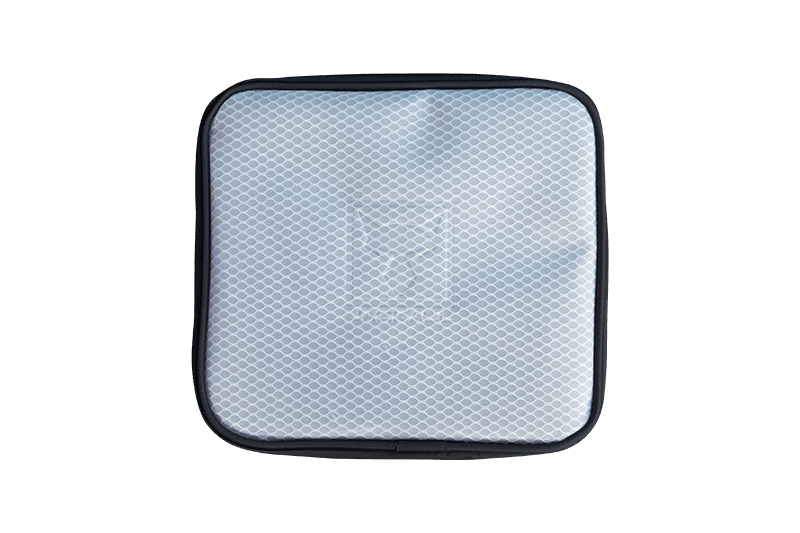 JACKALL MULTI POUCH WHITE/BLACK | M